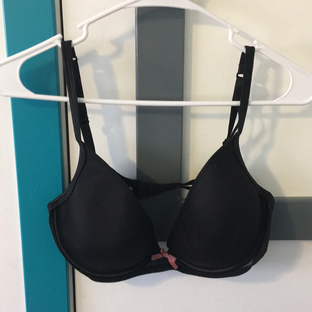 Victoria’s Secret Black Bra